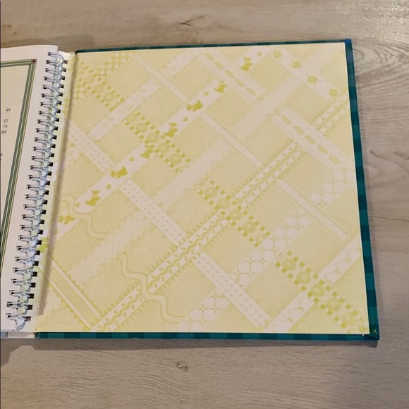 Mary Engelbreit “Wrap it Up” Craft Book - Picture 4 of 8